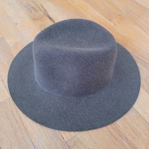 Aritzia Wilfred Brown Fedora Hat Size M/L